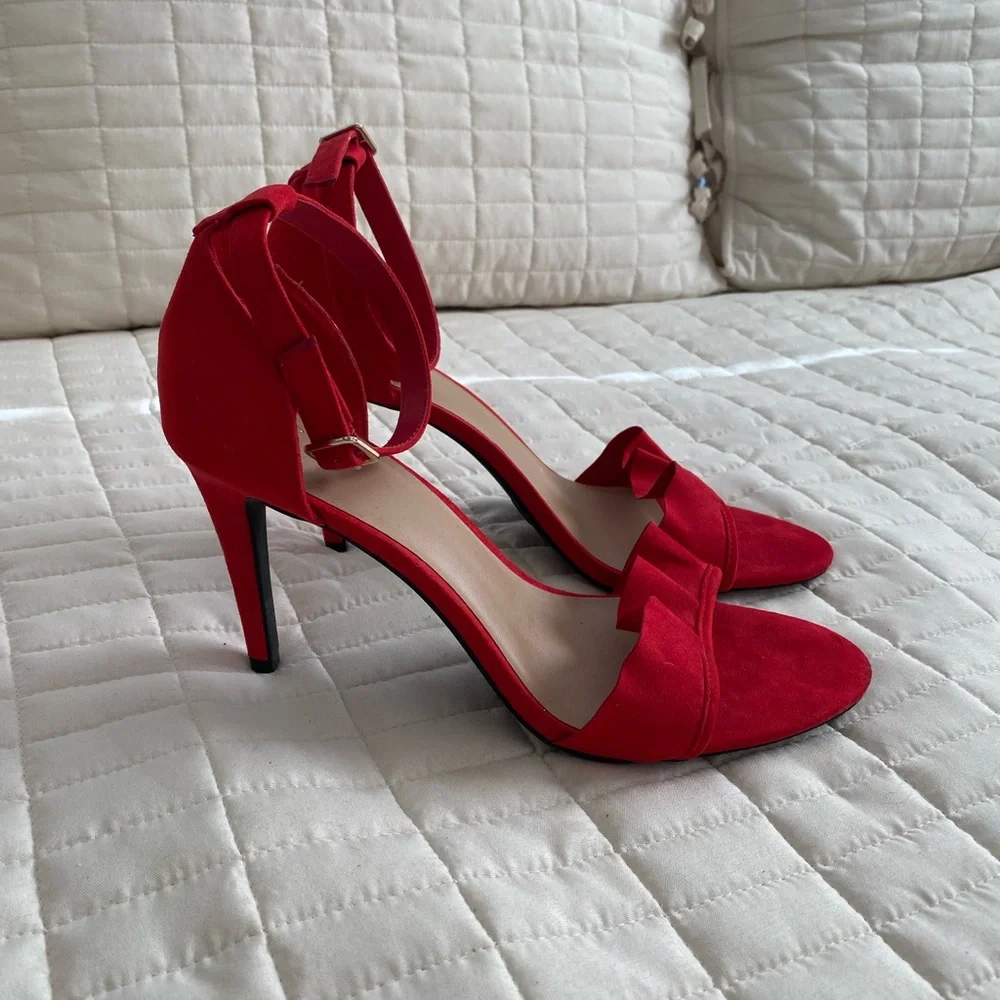 Red Ruffle Heels - Picture 3 of 9